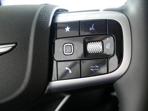 Certified 2026 Genesis GV70 2.5T Select AWD/4WD image 28