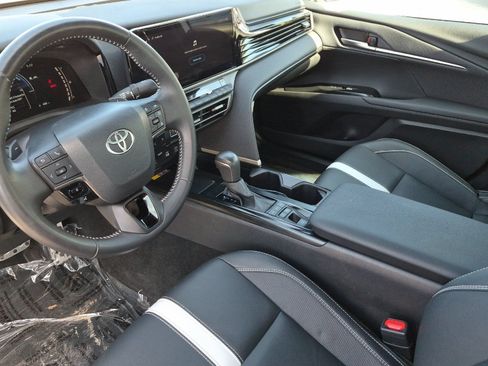 Certified 2025 Toyota Camry SE w/ Multimedia Upgrade Package AWD/4WD image 9