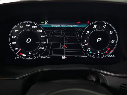 Used 2022 Jaguar F-PACE SVR image 24