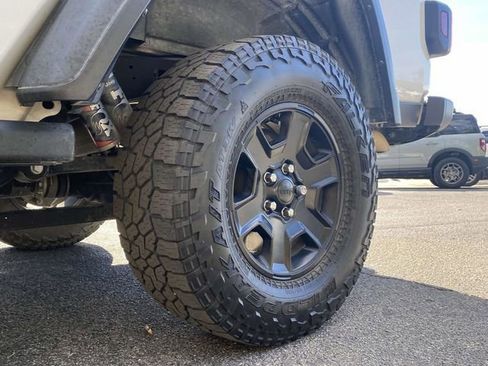 Used 2023 Jeep Gladiator Mojave w/ Trailer Tow Package image 11