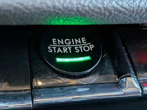 Certified 2023 Lincoln Corsair FWD w/ Equipment Group 101A image 33