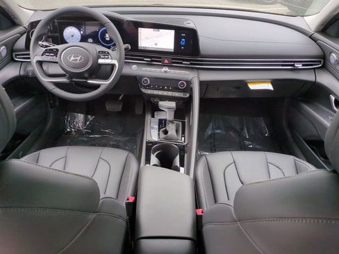 New 2026 Hyundai Elantra Limited FWD image 14