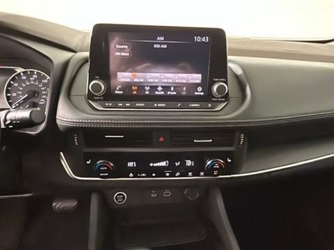 Used 2022 Nissan Rogue S AWD/4WD image 24