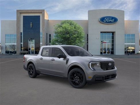 New 2025 Ford Maverick Lariat w/ Black Appearance Package image 7