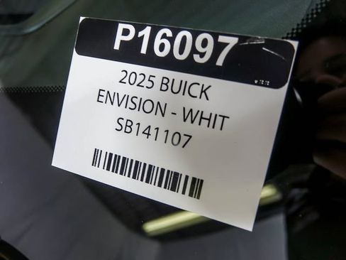 Certified 2025 Buick Envista Sport Touring FWD image 33