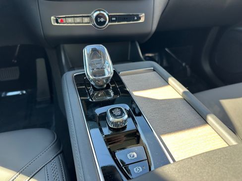 New 2026 Volvo XC90 B5 Plus image 14