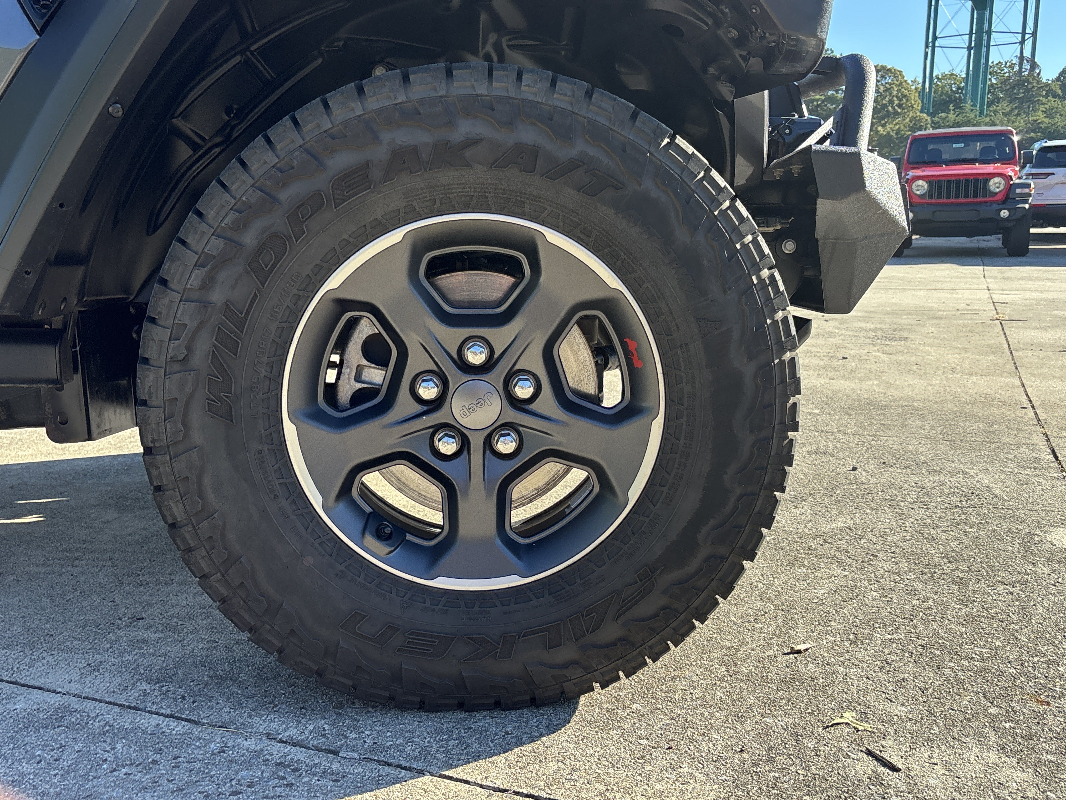 Used 2023 Jeep Gladiator Rubicon w/ Cold Weather Group AWD/4WD image 10