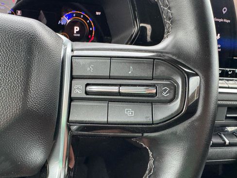 Used 2026 Chevrolet Colorado LT w/ Advanced Trailering Package AWD/4WD image 16