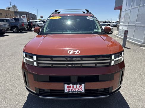 Used 2025 Hyundai Santa Fe Limited AWD/4WD image 5