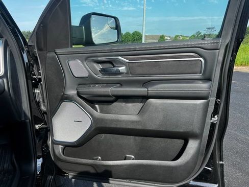 New 2025 RAM 1500 Laramie AWD/4WD image 12
