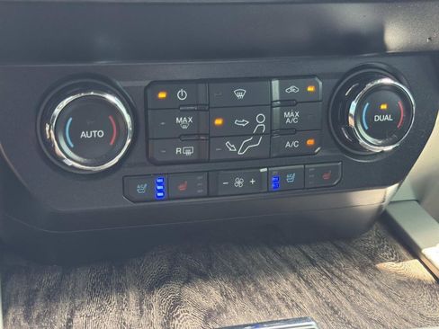 Used 2019 Ford F250 Lariat w/ Lariat Ultimate Package AWD/4WD image 20