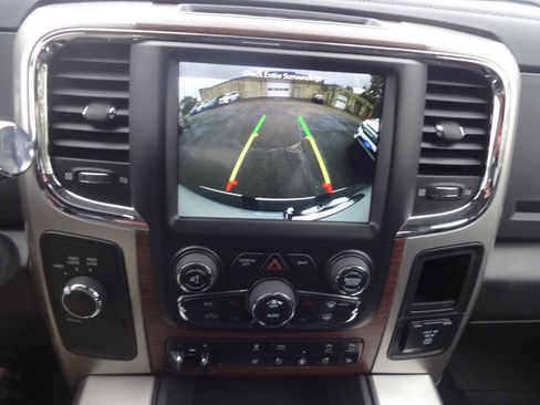 Used 2018 RAM 2500 Laramie image 16