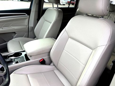 Used 2022 Volkswagen Atlas SE image 13