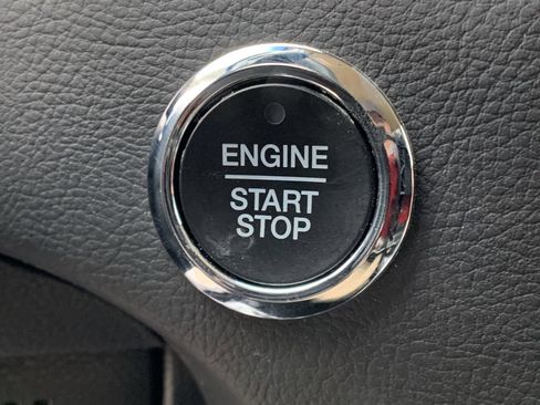 Used 2021 Ford Edge SEL w/ Convenience Package image 17