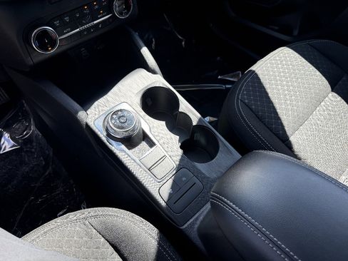 Used 2025 Ford Escape Active w/ Cold Weather Package image 15