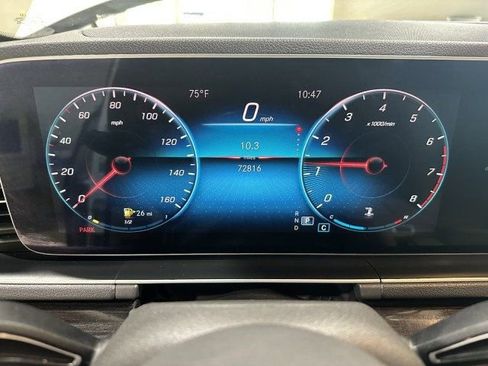 Used 2020 Mercedes-Benz GLE 350 4MATIC w/ Premium Package image 16