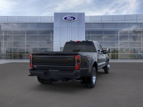Used 2025 Ford F450 Platinum w/ FX4 Off-Road Package AWD/4WD image 10