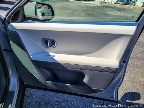 Used 2024 Hyundai Ioniq 5 SEL image 33