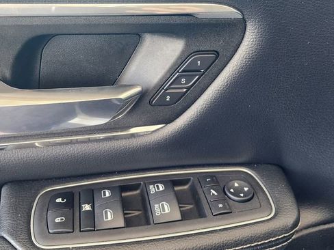 Used 2022 RAM 1500 Laramie w/ Laramie Southwest Edition image 12