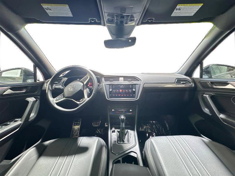 Used 2023 Volkswagen Tiguan SE R-Line FWD image 14
