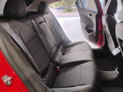 Used 2017 Chevrolet Cruze LT w/ Convenience Package FWD image 68