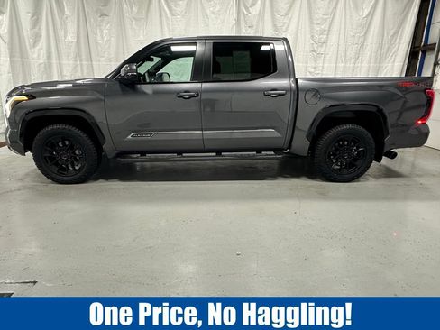 Used 2025 Toyota Tundra Platinum w/ TRD Off-Road Package AWD/4WD image 4