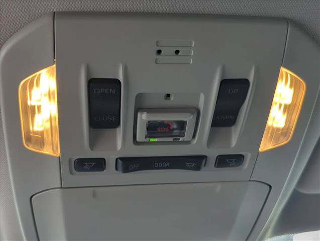 Used 2022 Toyota Highlander XLE FWD image 25