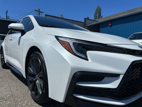 Used 2025 Toyota Corolla SE FWD image 33