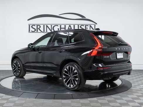 Used 2026 Volvo XC60 B5 Ultra w/ Protection Package Premier image 7