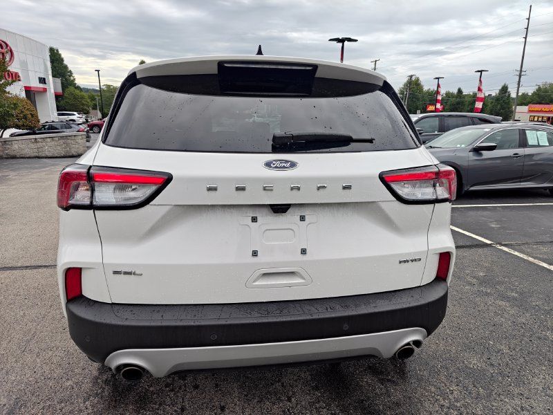 Used 2022 Ford Escape SEL w/ Technology Package AWD/4WD image 4