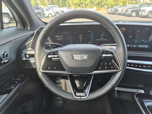 Used 2024 Cadillac Lyriq Tech AWD/4WD image 14