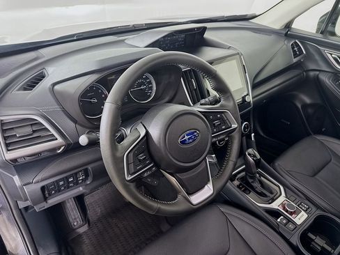 Used 2024 Subaru Forester Touring image 9