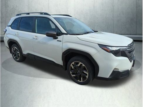 New 2025 Subaru Forester Premium image 7
