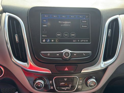 Used 2020 Chevrolet Equinox LT image 23