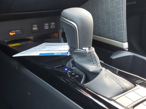 Used 2026 Toyota Camry XLE image 30