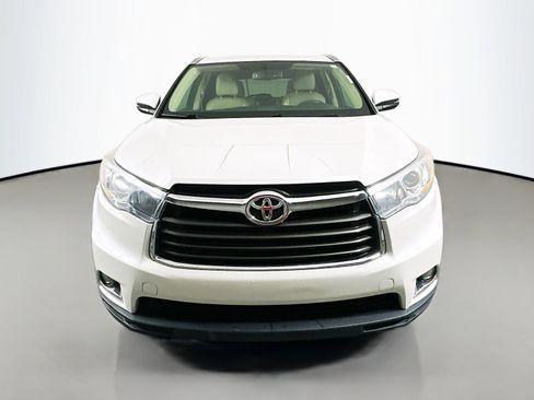 Used 2016 Toyota Highlander Limited FWD image 2