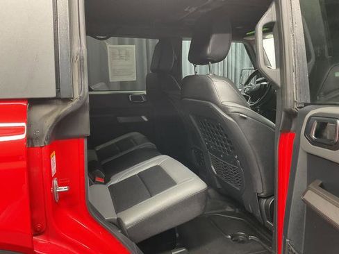 Used 2023 Ford Bronco Black Diamond image 9