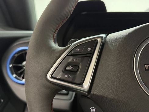 Used 2022 Chevrolet Camaro ZL1 RWD image 18