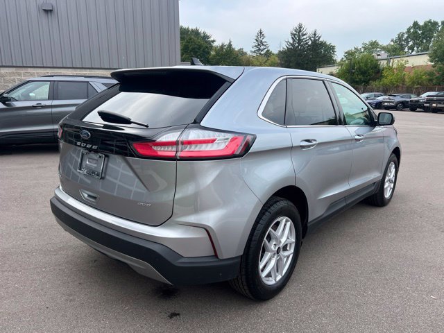 Used 2023 Ford Edge SEL w/ Convenience Package AWD/4WD image 5