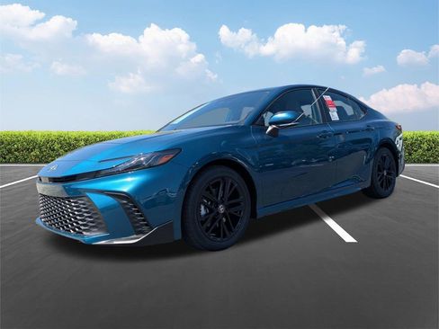 New 2026 Toyota Camry SE w/ Convenience Package FWD image 8