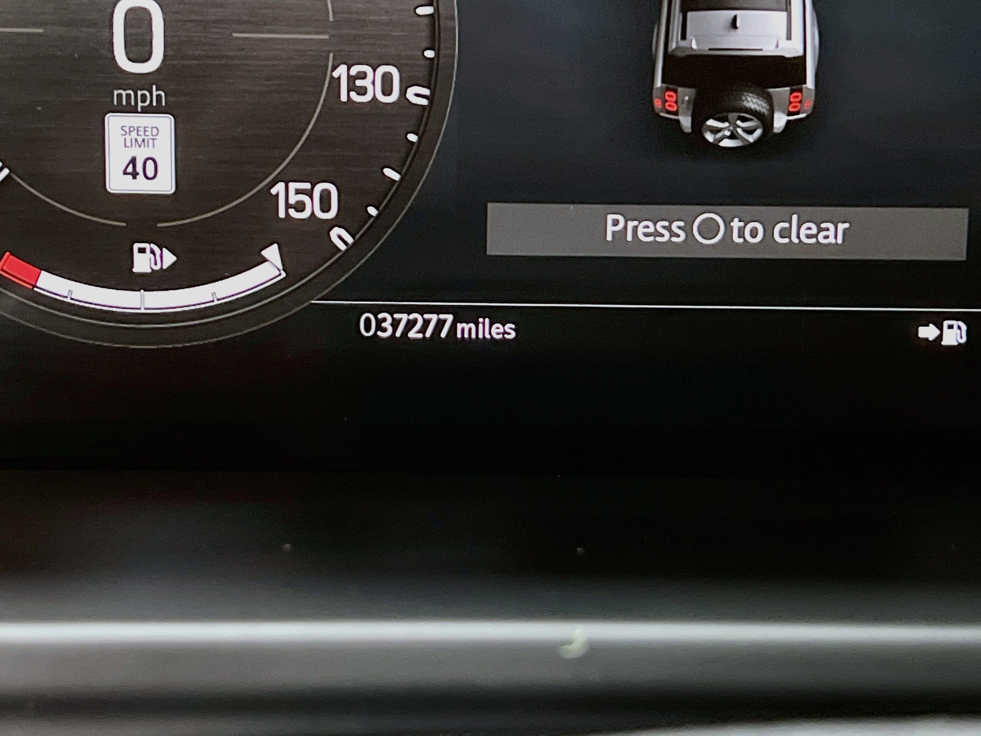 Used 2023 Land Rover Defender 130 X-Dynamic SE AWD/4WD image 13