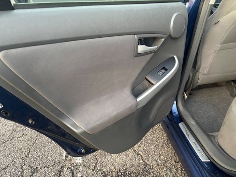 Used 2011 Toyota Prius Two image 15