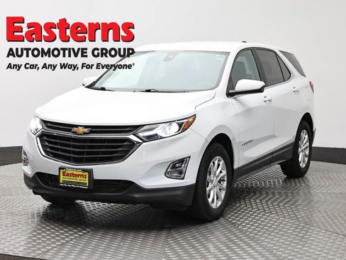 Used 2021 Chevrolet Equinox LT FWD image 1