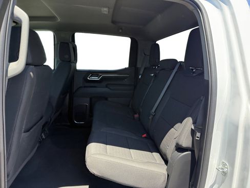 Used 2025 Chevrolet Silverado 1500 LT RWD image 16