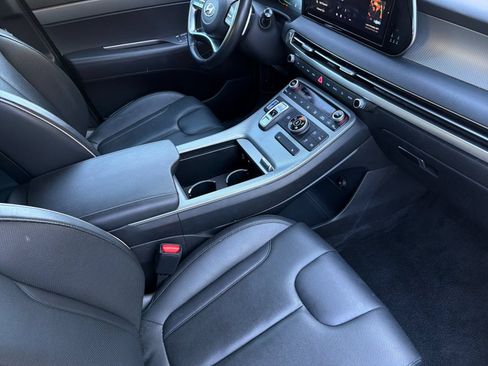 Used 2024 Hyundai Palisade SEL AWD/4WD image 16