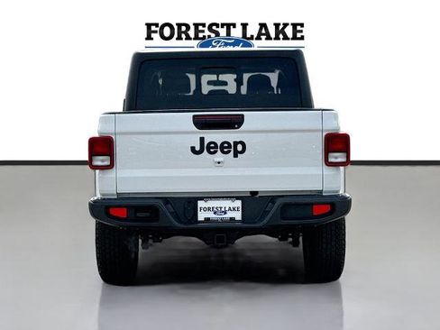 Used 2020 Jeep Gladiator Sport image 6