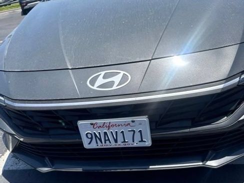 Used 2024 Hyundai Elantra SEL FWD image 1