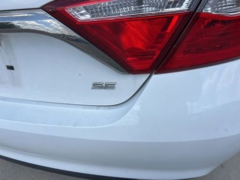 Used 2017 Toyota Camry SE FWD image 4