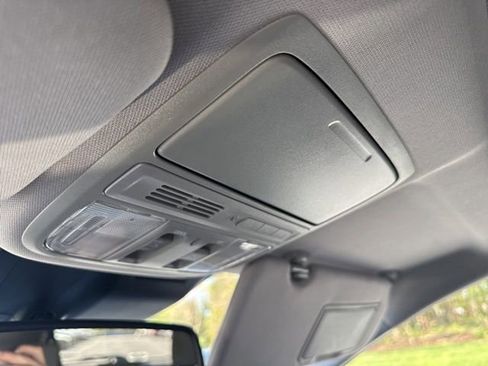 Used 2017 Honda CR-V EX-L image 18