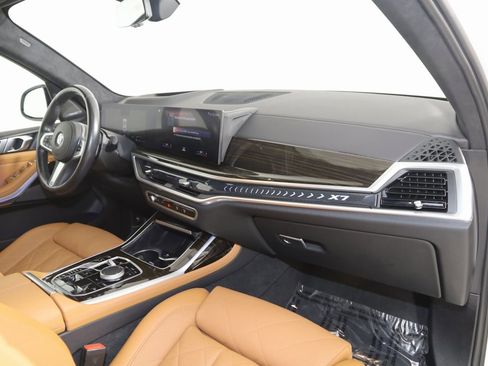 Used 2023 BMW X7 xDrive40i w/ M Sport Package image 50